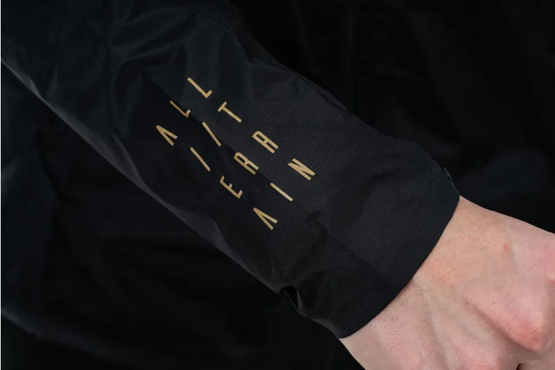 Cube ATX Breaker Men's Jacket - Black-1