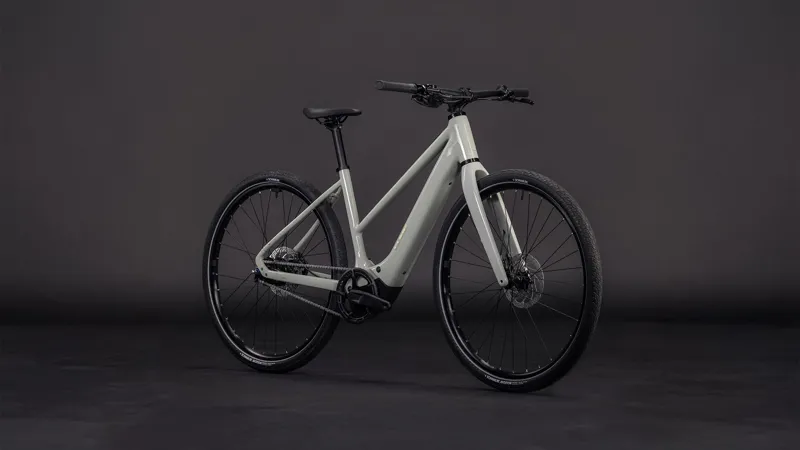 Cube Editor Hybrid SLX 400X Trapeze 2026 Electric Hybrid Bike - Reedbeige/Chrome-1