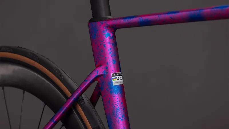 Cube Litening Air C:68X Race 2026 Carbon Road Bike - Dazzlepink/Blue-6