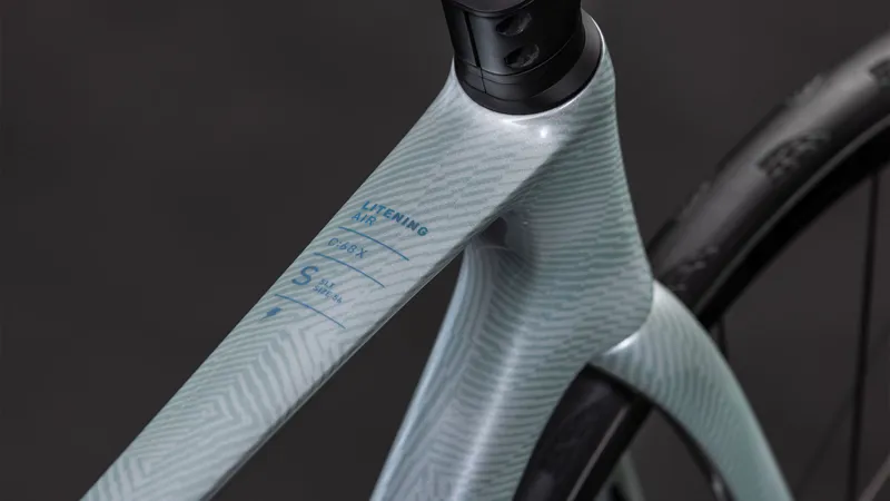 Cube Litening Air C:68X SLT 2026 Carbon Road Bike - Xenongrid/Green -2