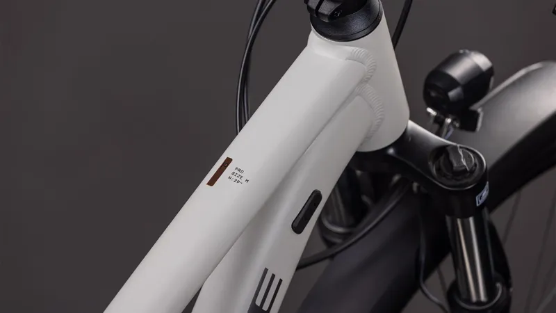 Cube Aim Pro FE 27.5/29er 2026 Hardtail Mountain Bike - Greige/Titan-2