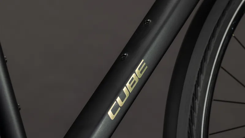 Cube Nulane Comfort EXC FE 2026 Flat Bar Gravel Bike - Grey/Chrome-5