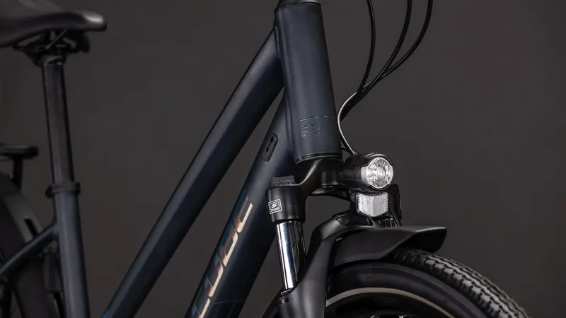 Cube Touring One Trapeze 2026 Hybrid Bike - Night/Chrome-6