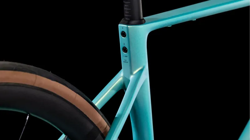 Cube Attain C:62 SLX 2025 Endurance Road Bike - Lagoon/Black-3