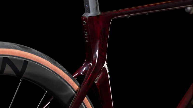 Cube Agree C:62 SLX 2025 Carbon Road Bike - Liquid Red/Prism-3