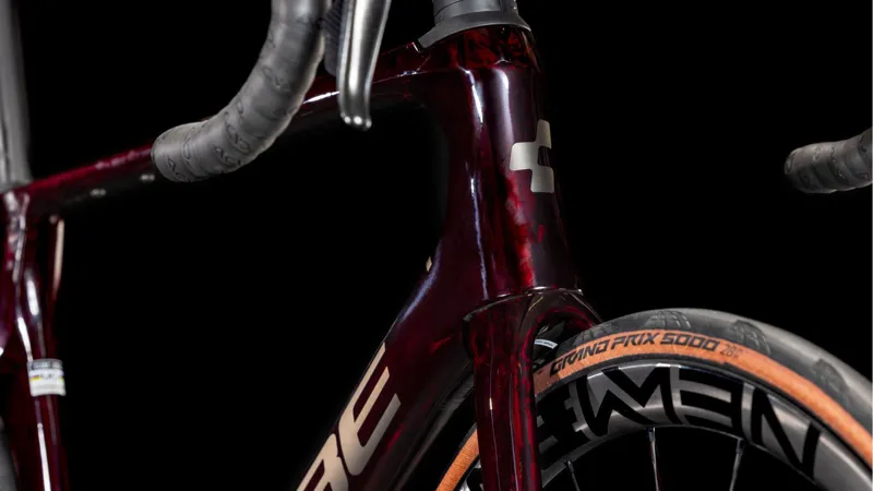 Cube Agree C:62 SLX 2025 Carbon Road Bike - Liquid Red/Prism-5