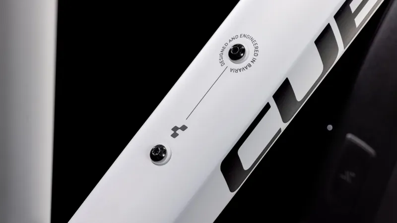 Cube Nature Pro Allroad Trapeze 2026 Hybrid Bike - Cotton/Black-3