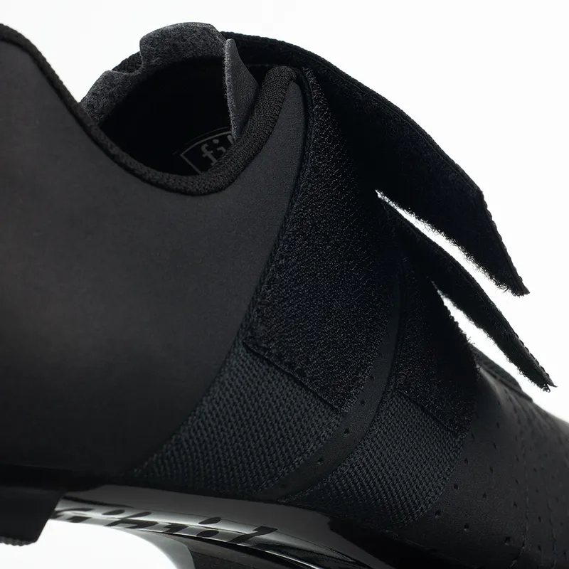 Fizik R5 Tempo Powerstrap Road Shoes - Black/Black-3