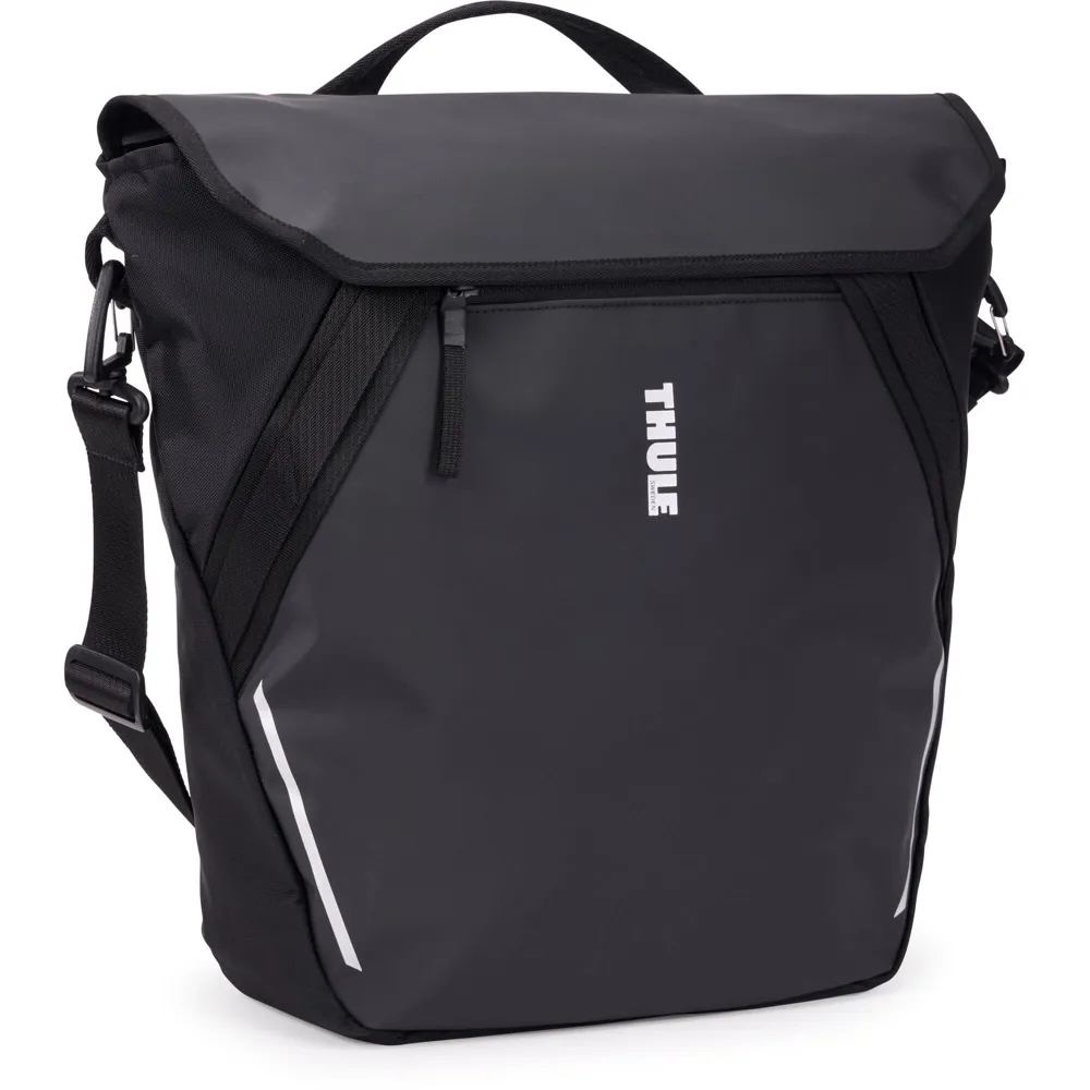 uPRISE Bikes Thule Chasm Courier Pannier with Inlock - 22 Litre - Black | Price match, 365 day returns, 18-Month Warranty, Finance Available & Free UK Delivery