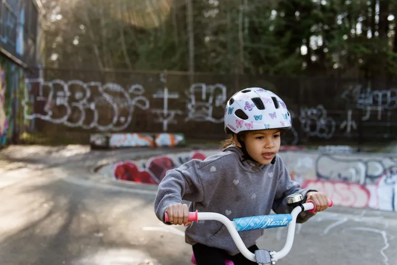 Lazer NutZ KinetiCore 2.0 Youth Helmet - 50-56cm - Butterfly-5