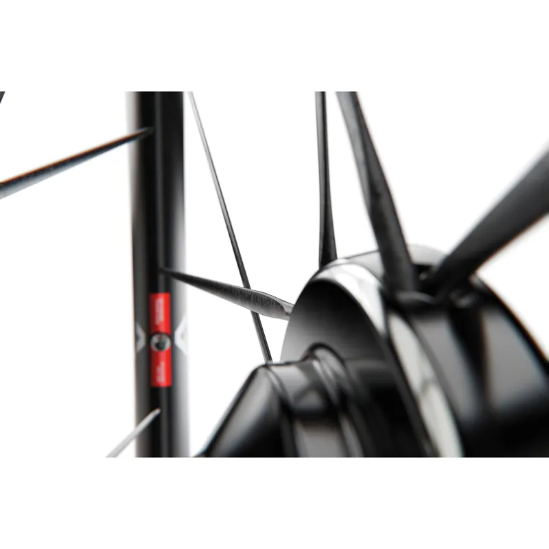 Dt Swiss ARC 1100 DICUT Centre Lock Disc WTS Carbon Clincher 85x22mm Front + Tyre-3
