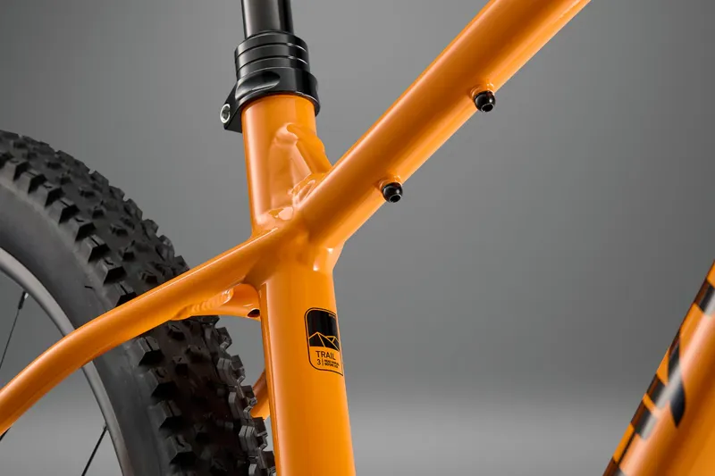 Whyte Secta S 29er 2025 Hardtail Mountain Bike - Coral Orange/Turquoise-4