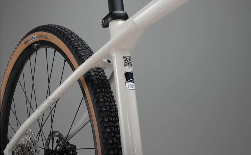 Whyte RheO 1 2025 Hybrid Bike - Gloss Grey-9